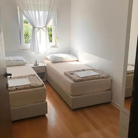 Appartement Mia By Interhome Zadar