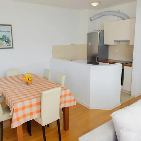 Lägenhet Mia By Interhome Zadar