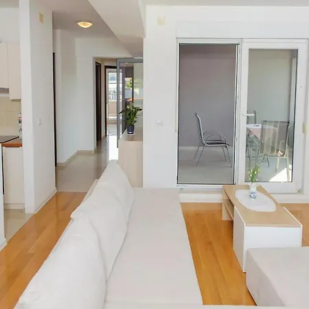 Mia By Interhome *