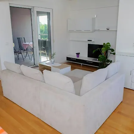 Mia By Interhome *